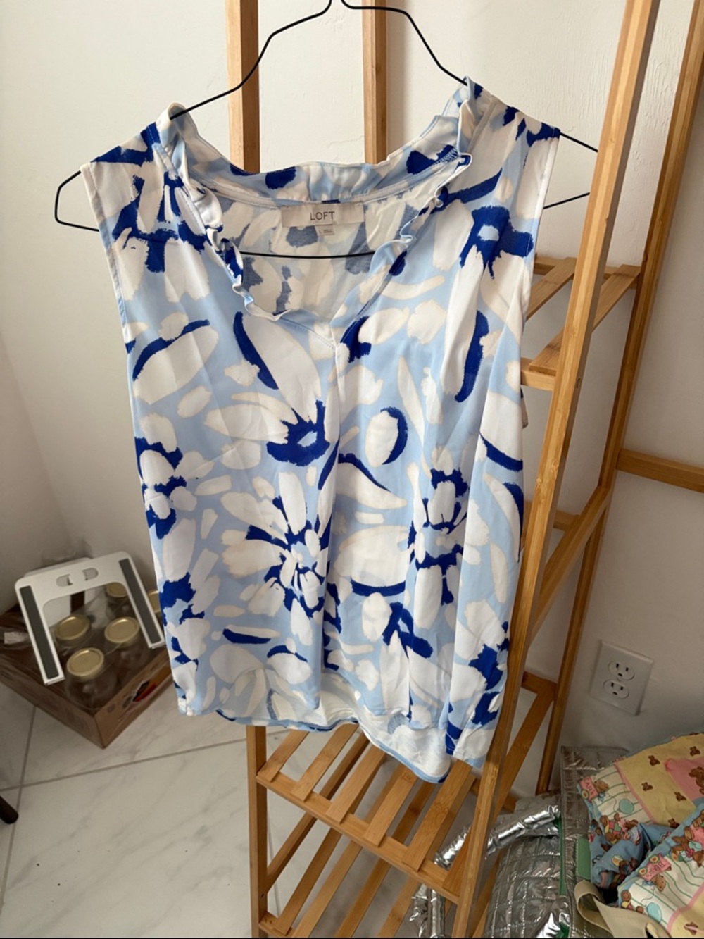 LOFT Blue and White Floral V-Neck Sleeveless Blouse
